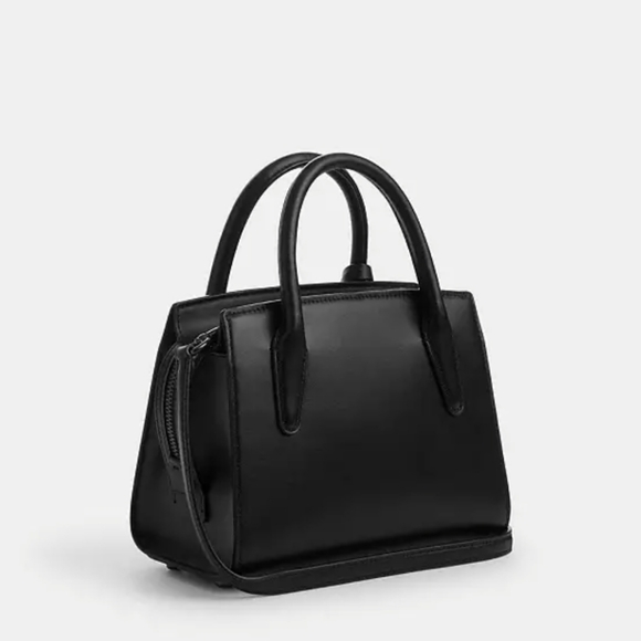 New! Andrea Carryall - Picture 7 of 8